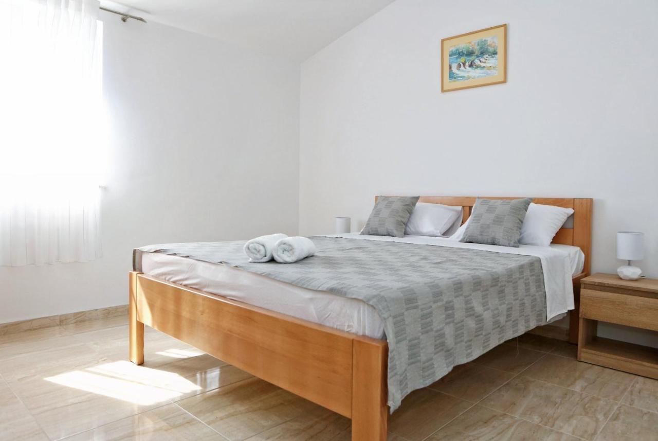 Apartmani Cili Miletici Esterno foto