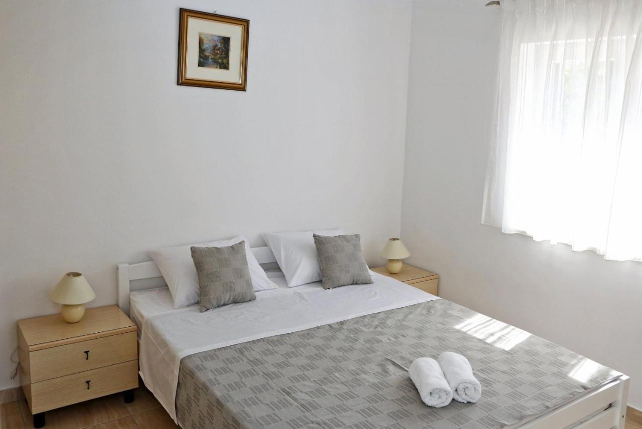 Apartmani Cili Miletici Esterno foto